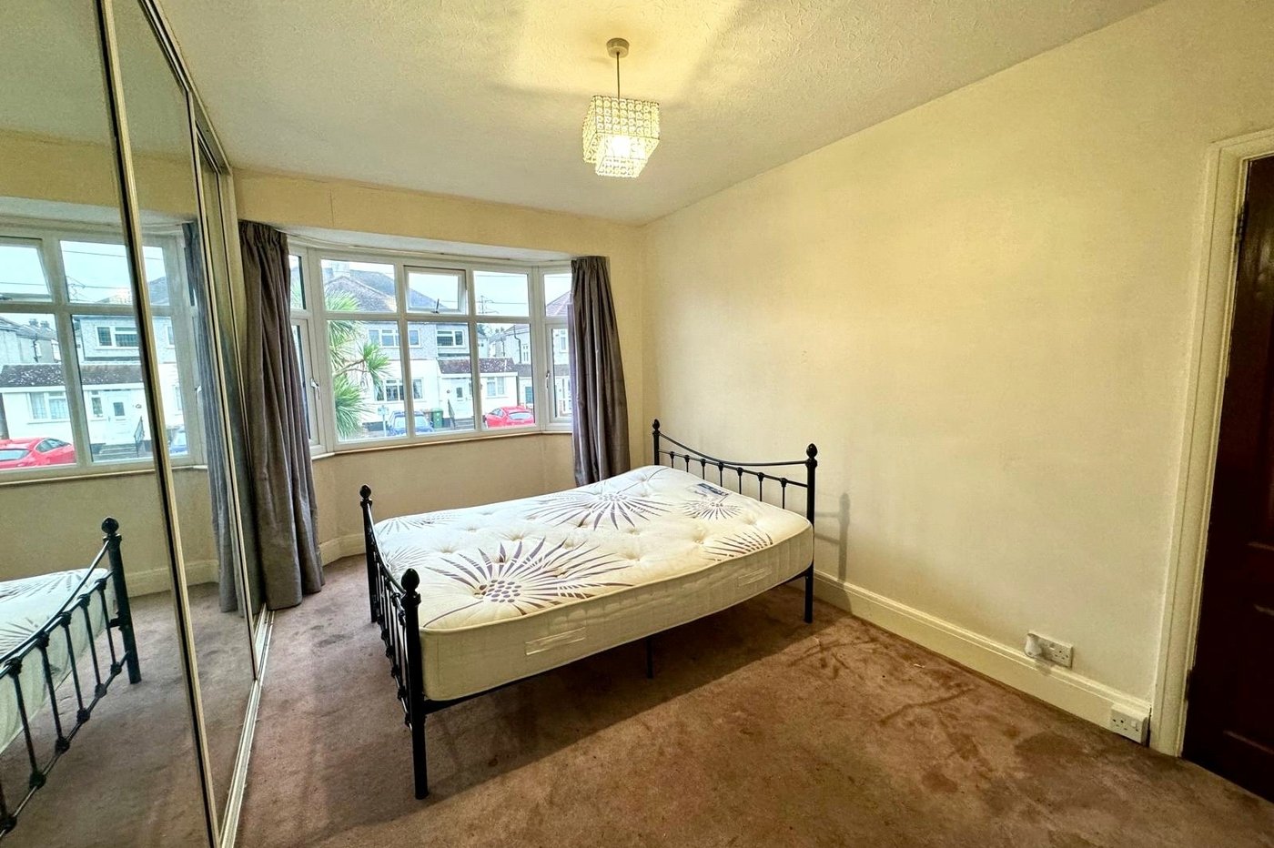 5 bedroom house for sale in South Welling | Robinson Jackson