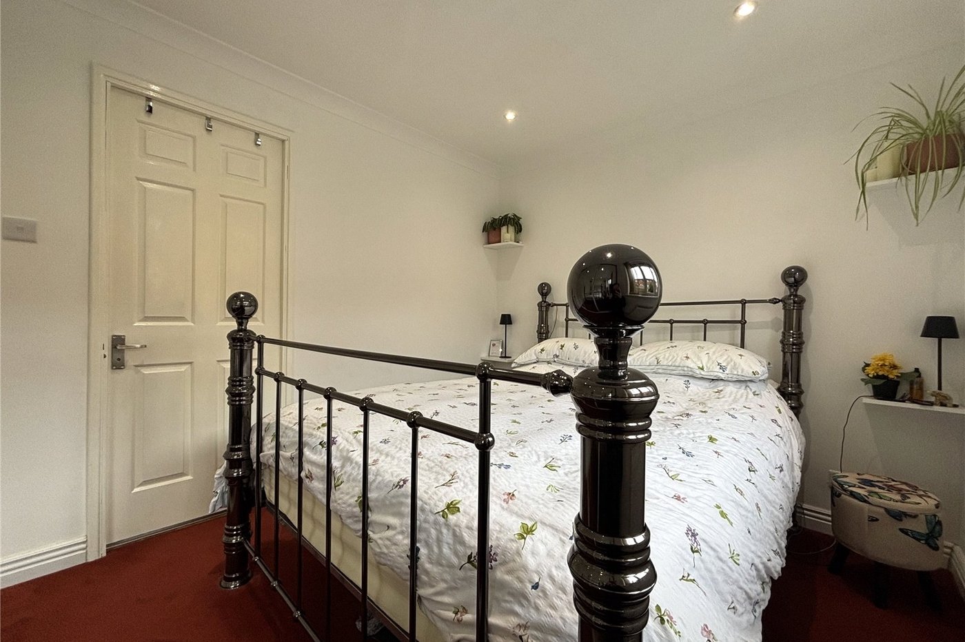 2 bedroom house for sale in Walderslade | Robinson Michael & Jackson