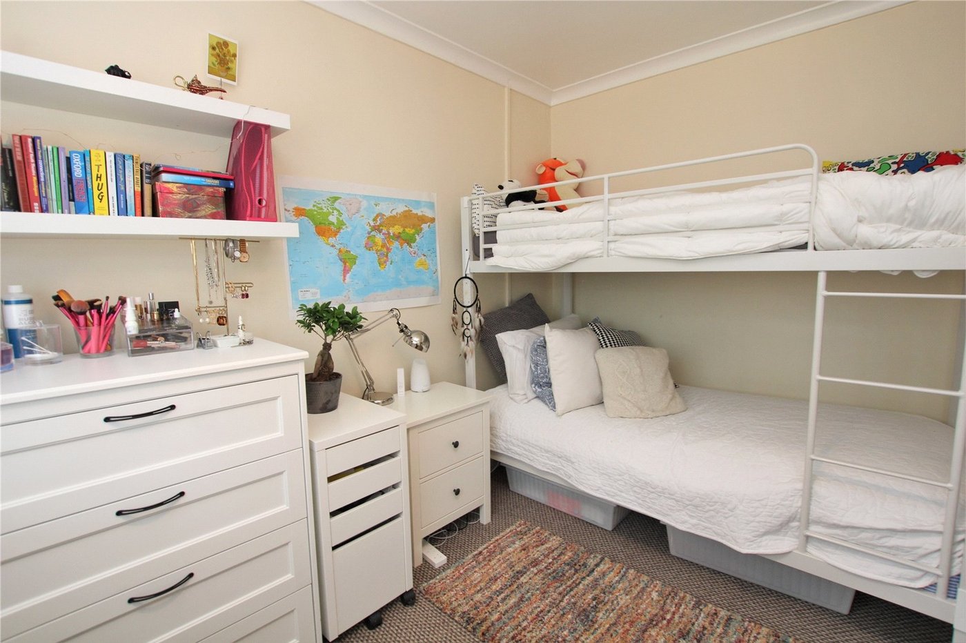 2 bedroom property for sale in Chislehurst | Robinson Jackson