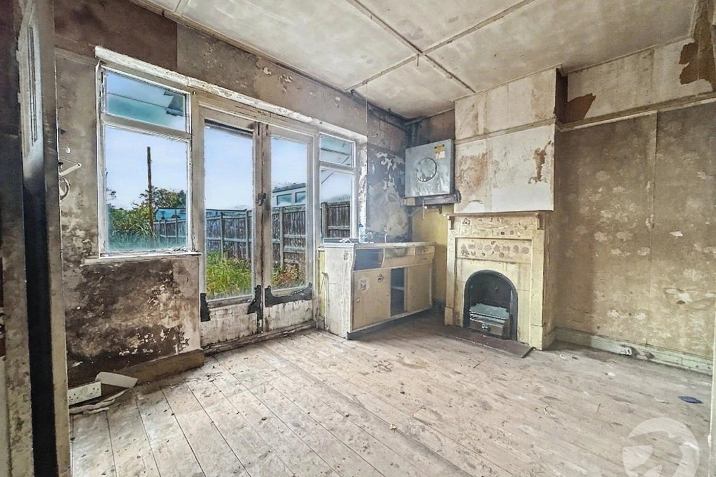 2 bedroom house for sale in South Welling | Robinson Jackson
