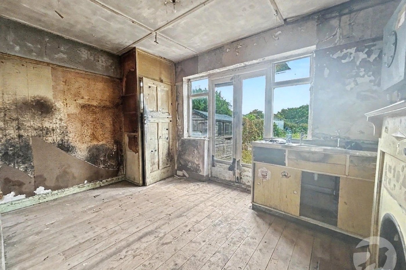 2 bedroom house for sale in South Welling | Robinson Jackson
