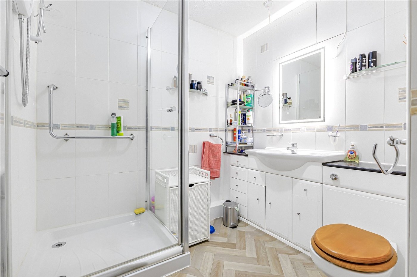 1 bedroom property for sale in The Spinney | Robinson Jackson