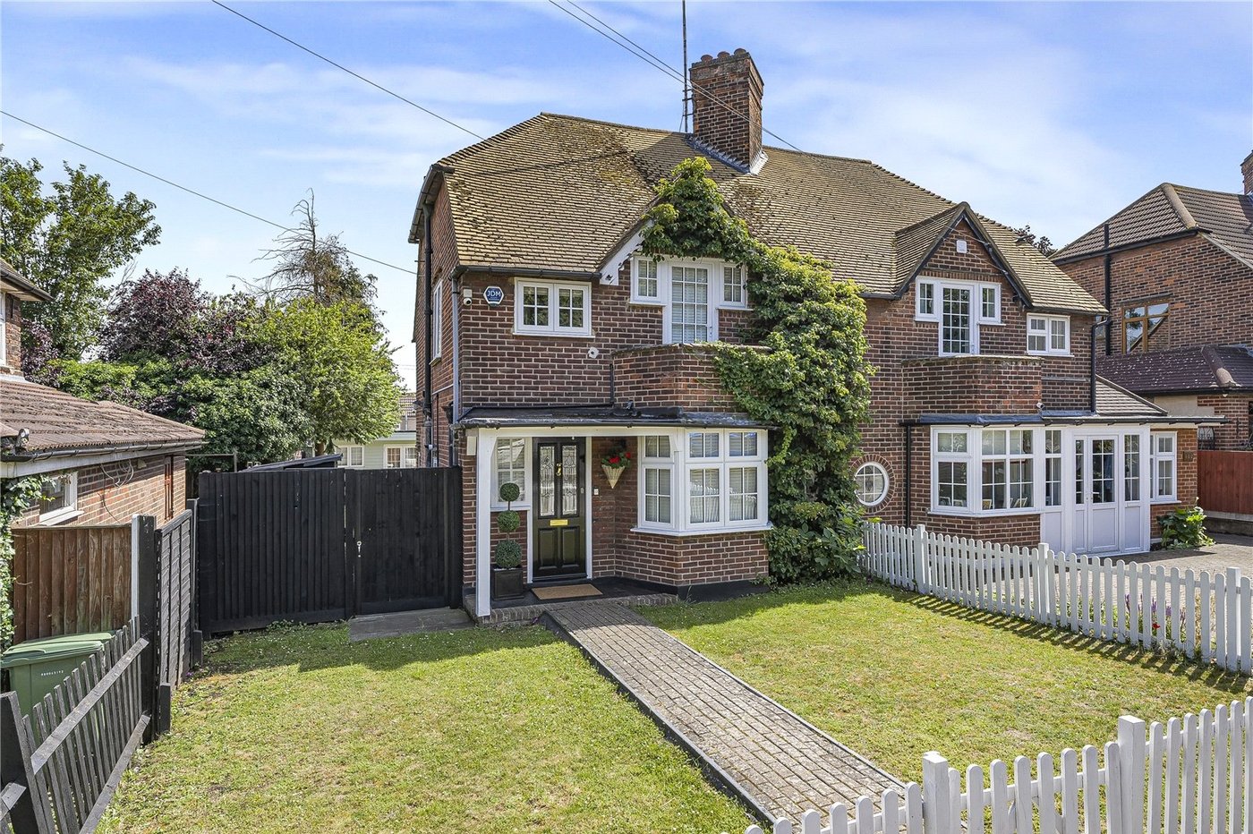 3 bedroom house for sale in Crayford | Robinson Jackson