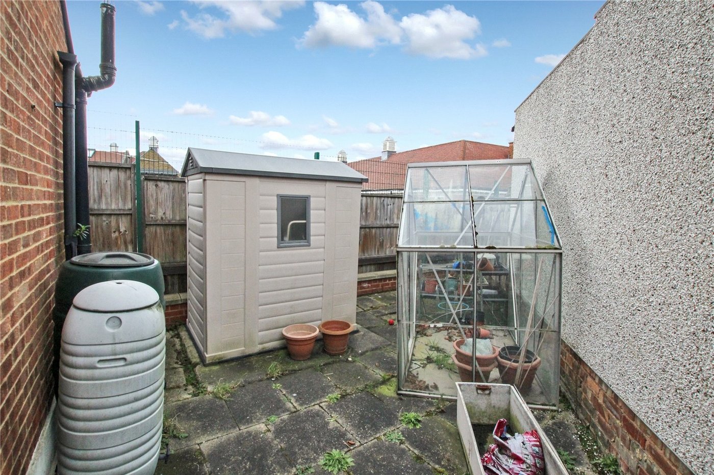 2 bedroom bungalow for sale in Plumstead | Robinson Jackson