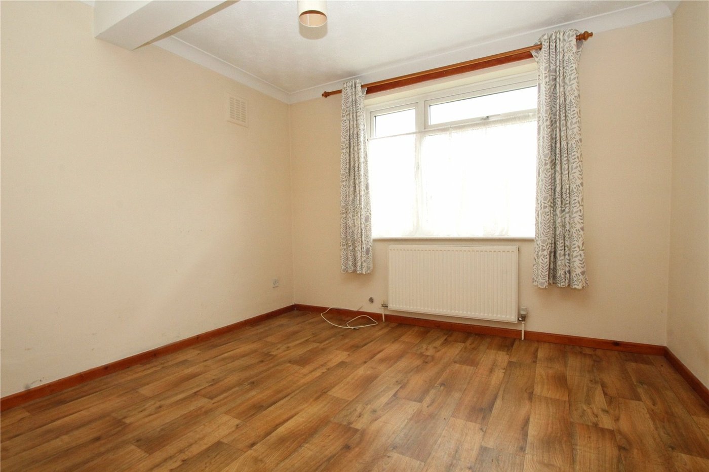 2 bedroom bungalow for sale in Plumstead | Robinson Jackson