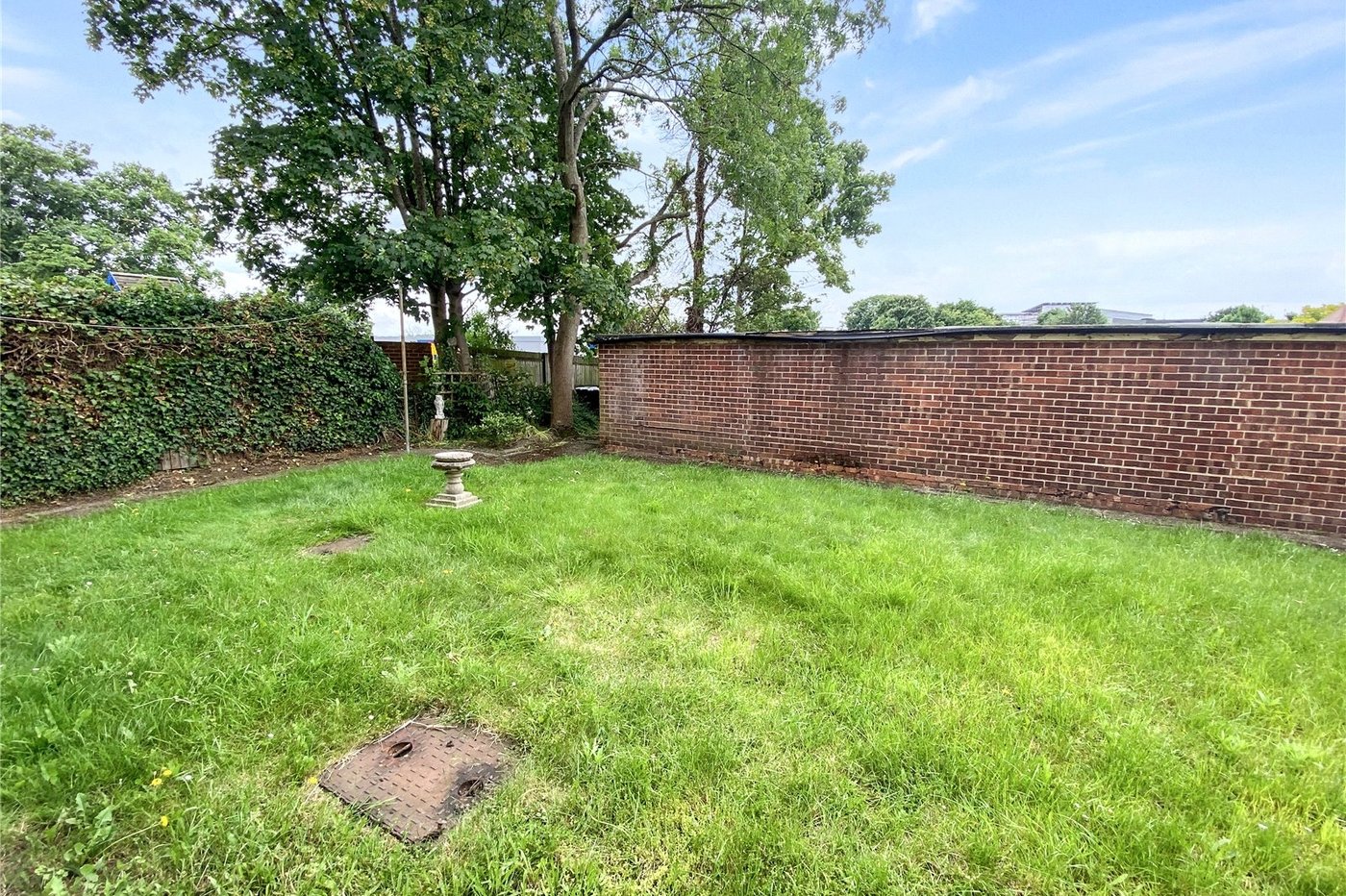 2 bedroom property for sale in Rectory Lane | Robinson Jackson