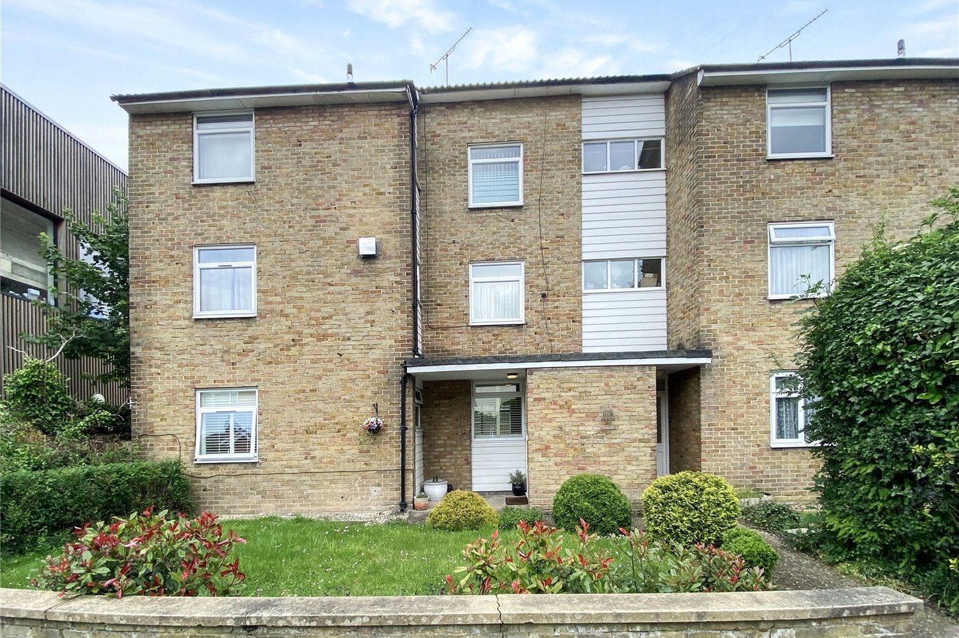 2 bedroom property for sale in Rectory Lane | Robinson Jackson