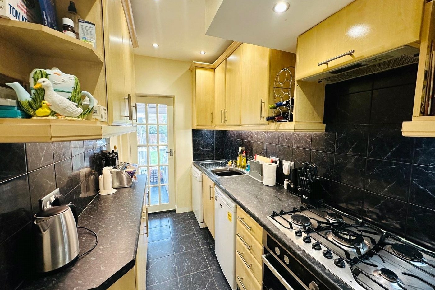 2 bedroom house for sale in Bromley | Robinson Jackson