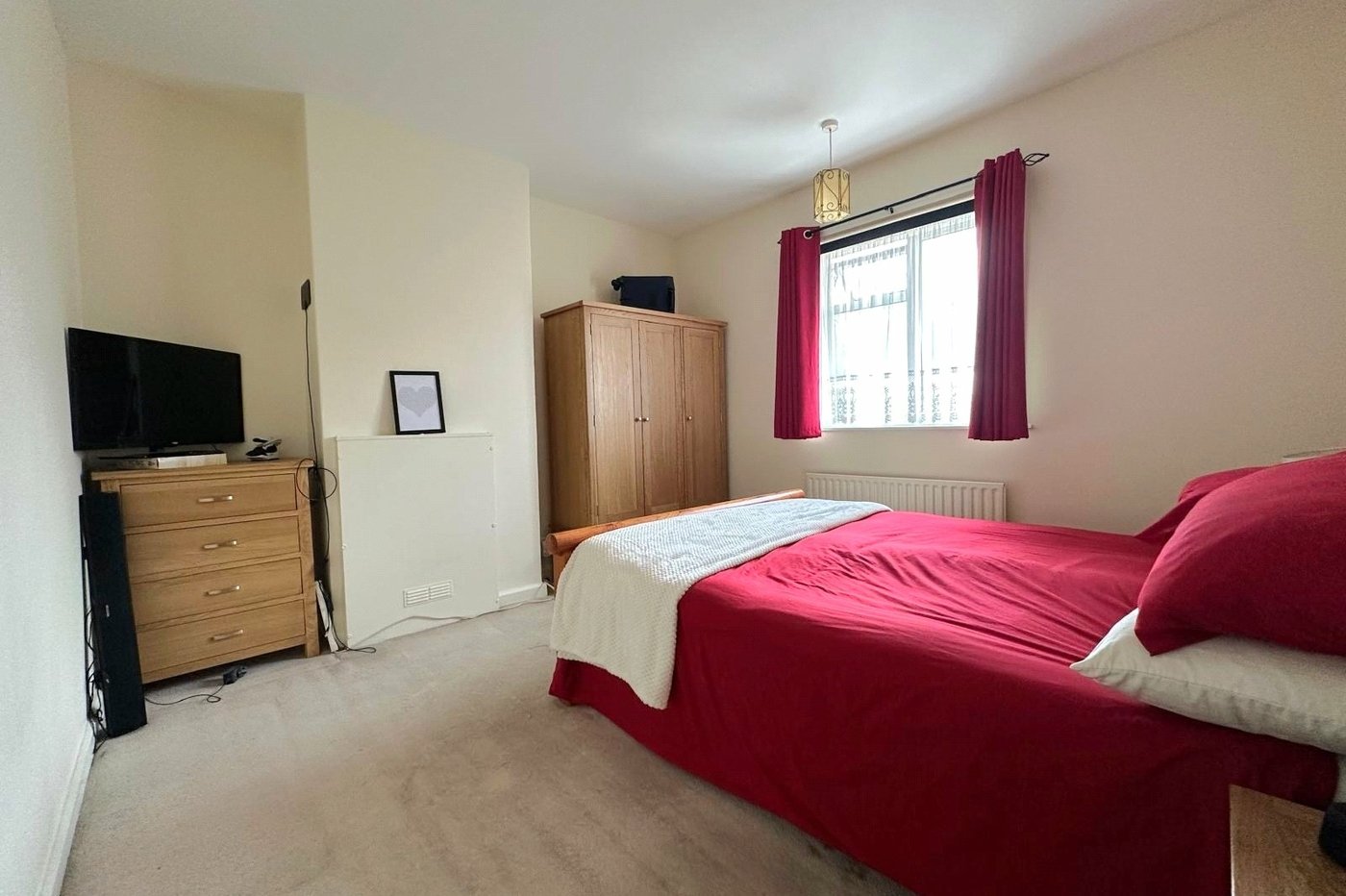 2 bedroom house for sale in Bromley | Robinson Jackson