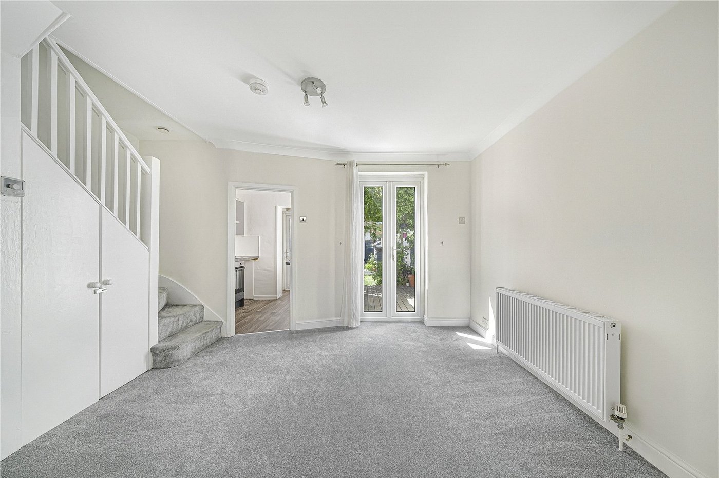 2 bedroom house for sale in Dartford | Robinson Jackson