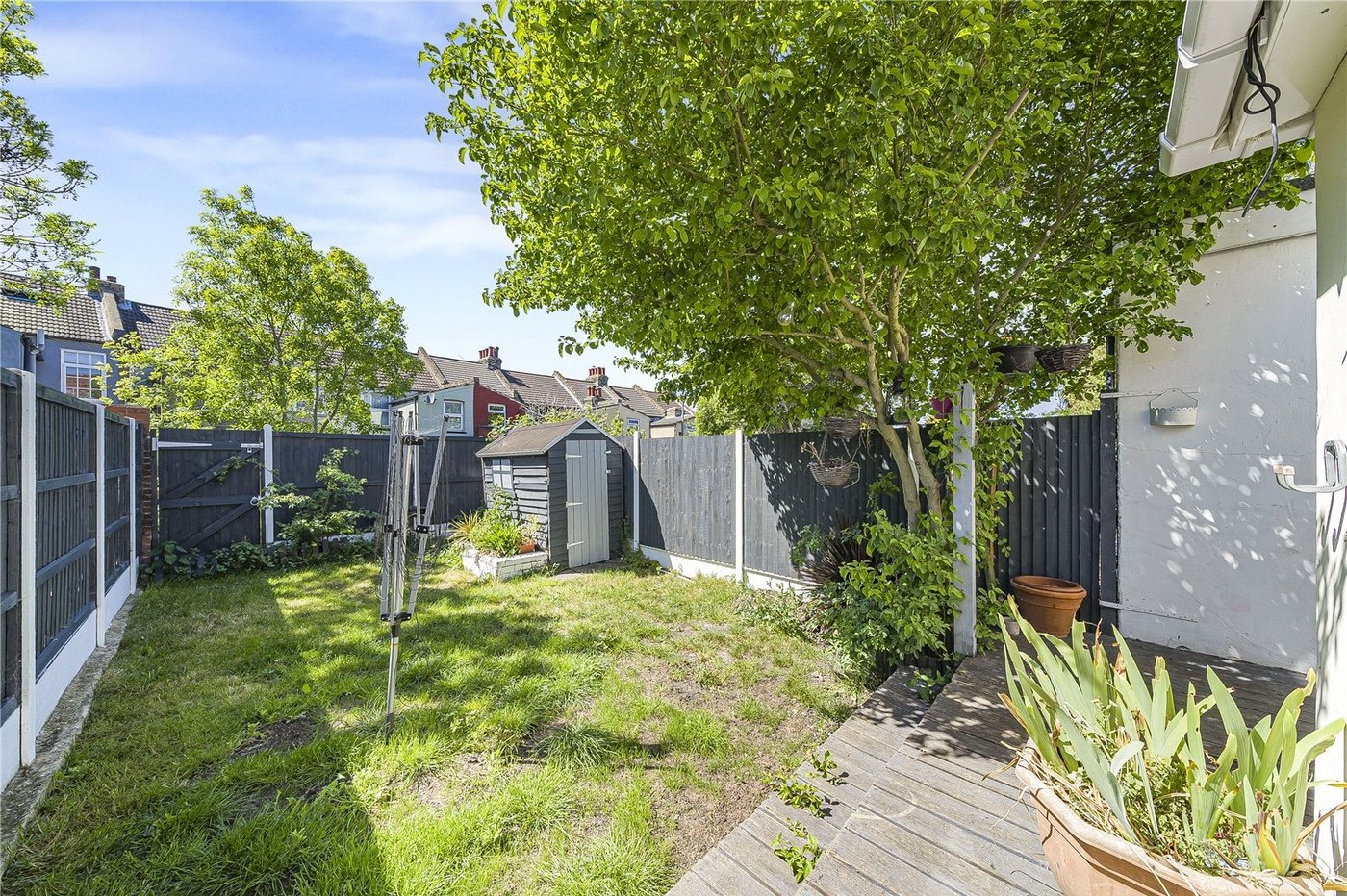 2 bedroom house for sale in Dartford | Robinson Jackson