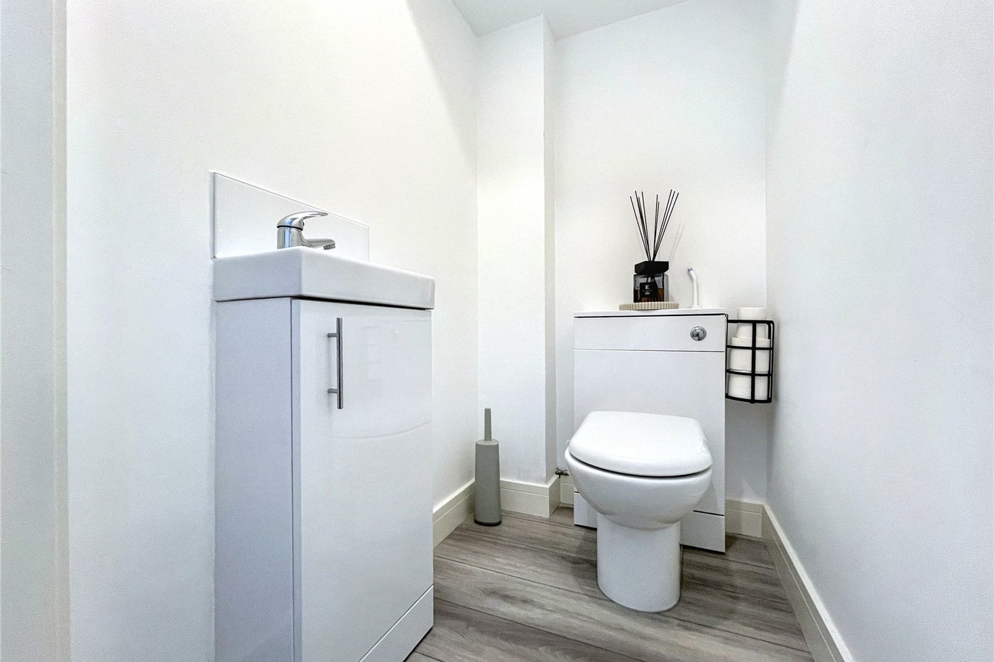 3 bedroom property for sale in Rainham | Robinson Michael & Jackson