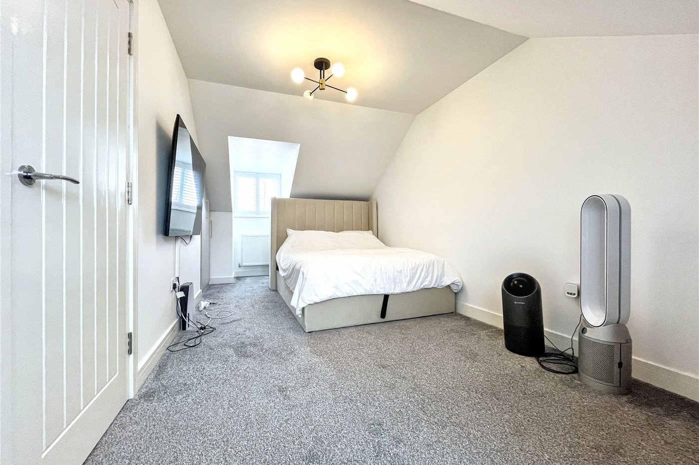 3 bedroom property for sale in Rainham | Robinson Michael & Jackson