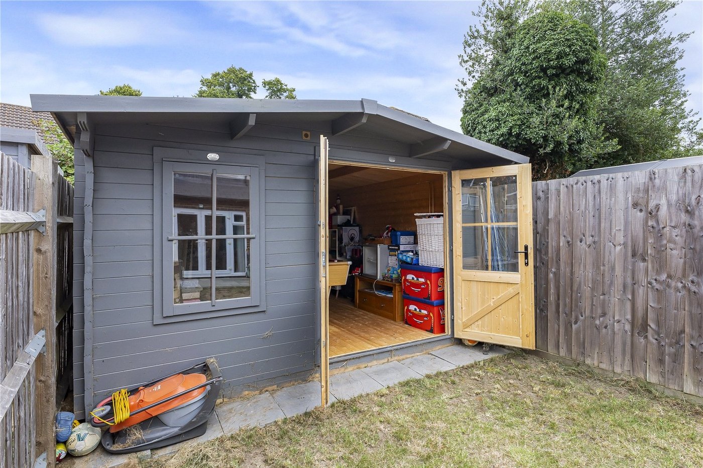 3 bedroom property for sale in Rainham | Robinson Michael & Jackson