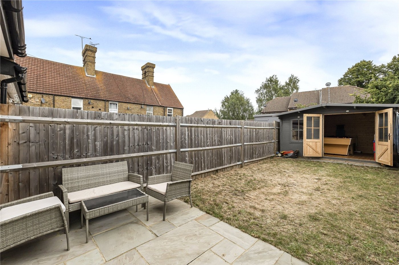 3 bedroom property for sale in Rainham | Robinson Michael & Jackson