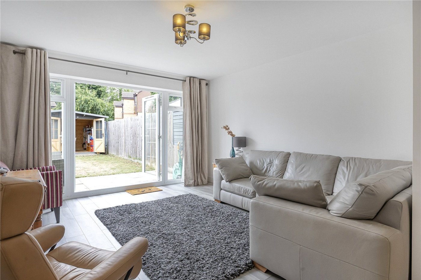 3 bedroom property for sale in Rainham | Robinson Michael & Jackson