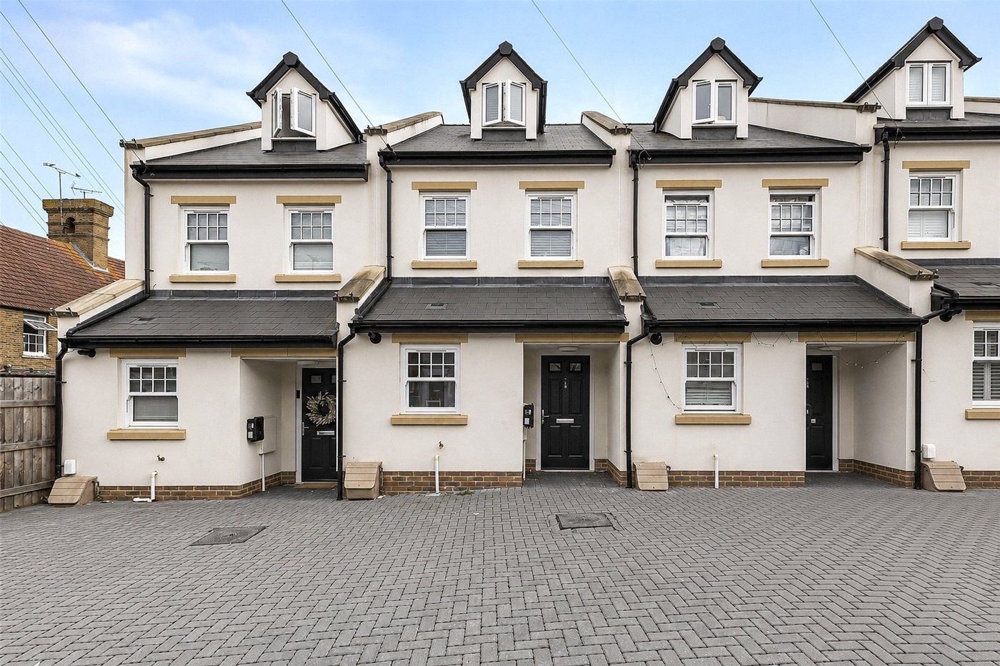3 bedroom property for sale in Rainham | Robinson Michael & Jackson