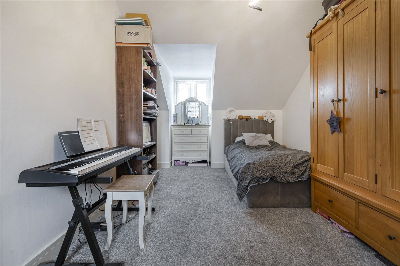 3 bedroom property for sale in Rainham | Robinson Michael & Jackson