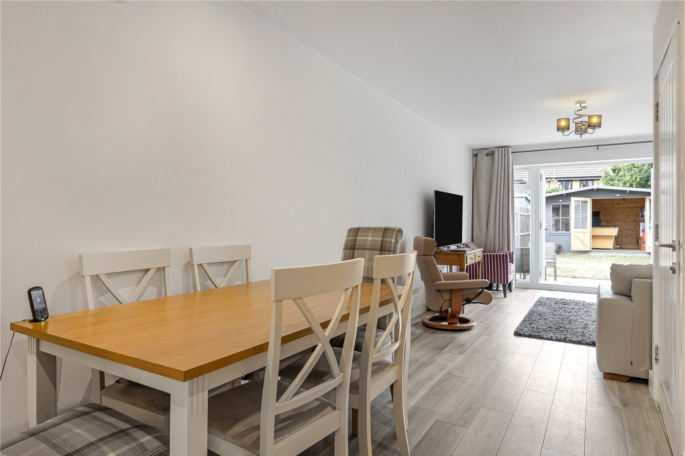 3 bedroom property for sale in Rainham | Robinson Michael & Jackson