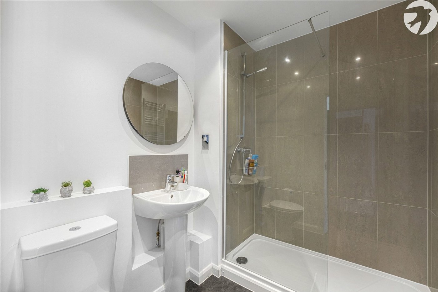 2 bedroom property for sale in Dartford | Robinson Jackson