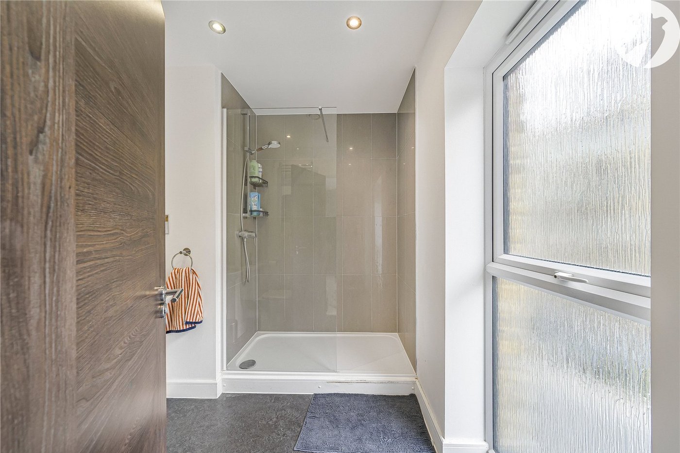 2 bedroom property for sale in Dartford | Robinson Jackson