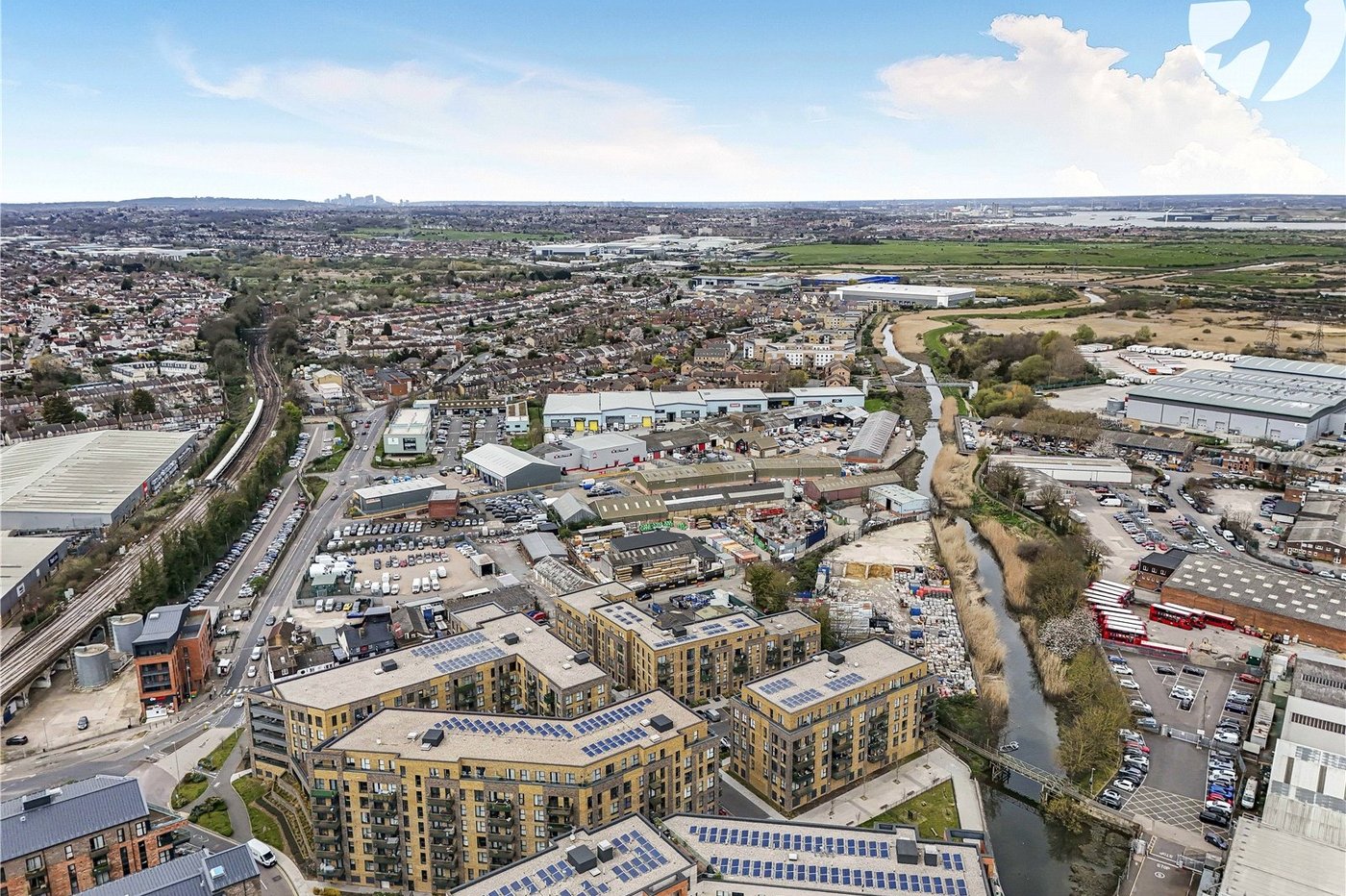 2 bedroom property for sale in Dartford | Robinson Jackson