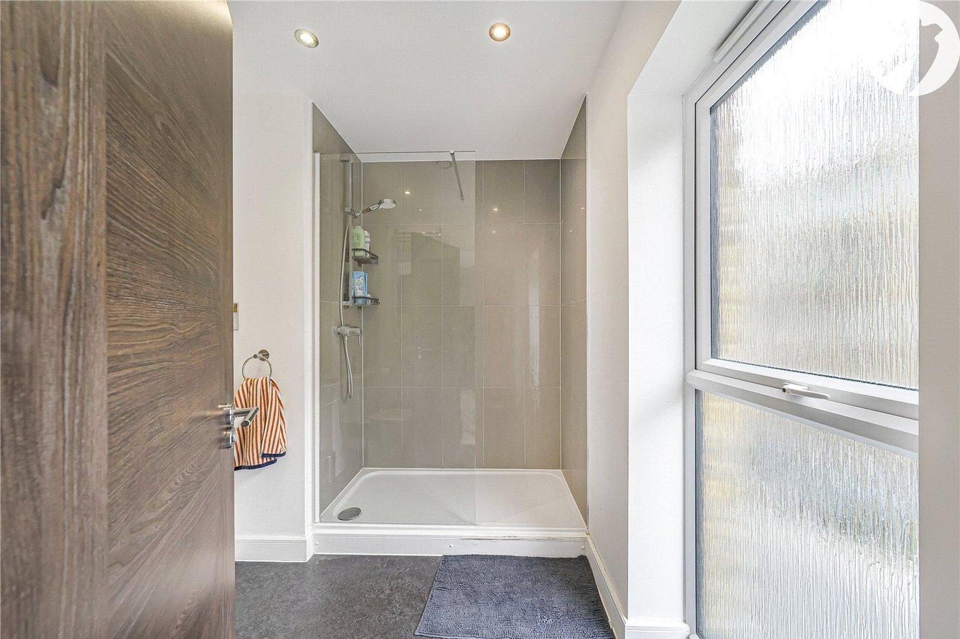 2 bedroom property for sale in Dartford | Robinson Jackson