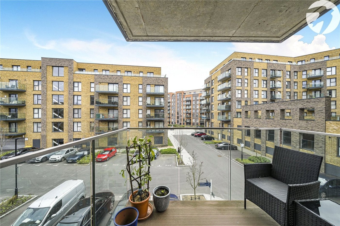 2 bedroom property for sale in Dartford | Robinson Jackson