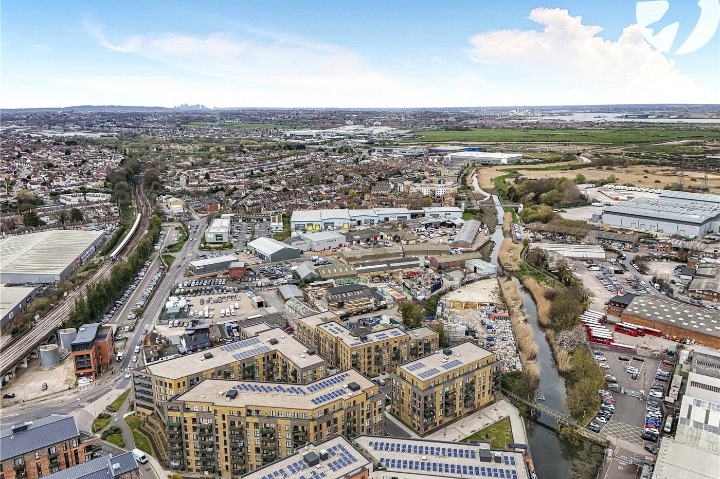 2 bedroom property for sale in Dartford | Robinson Jackson