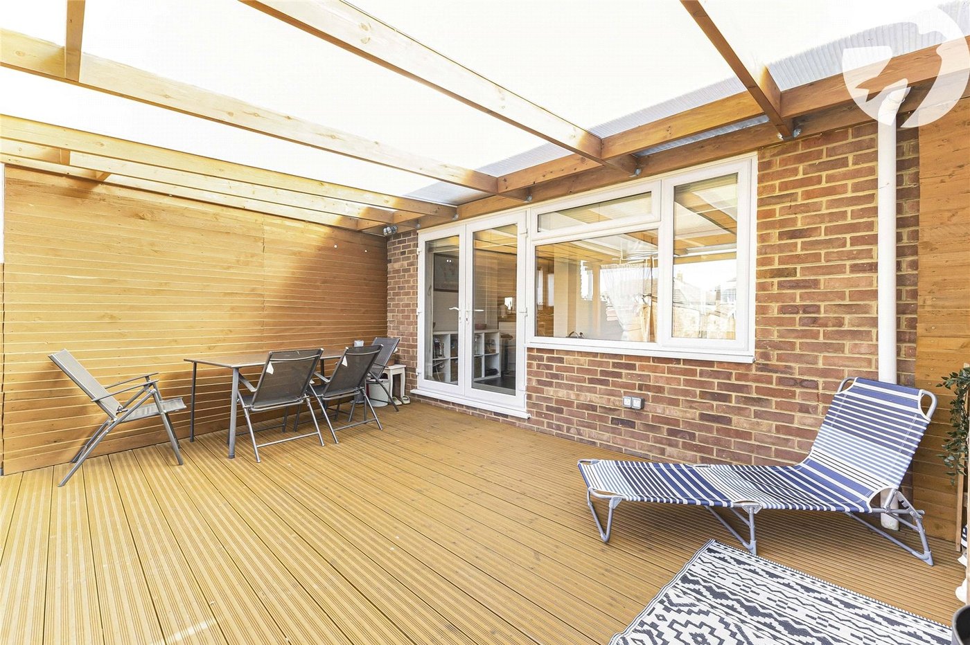 3 bedroom house to rent in Wainscott | Robinson Michael & Jackson