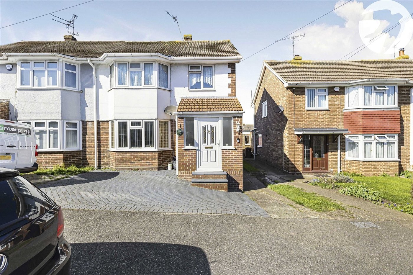 3 bedroom house to rent in Wainscott | Robinson Michael & Jackson