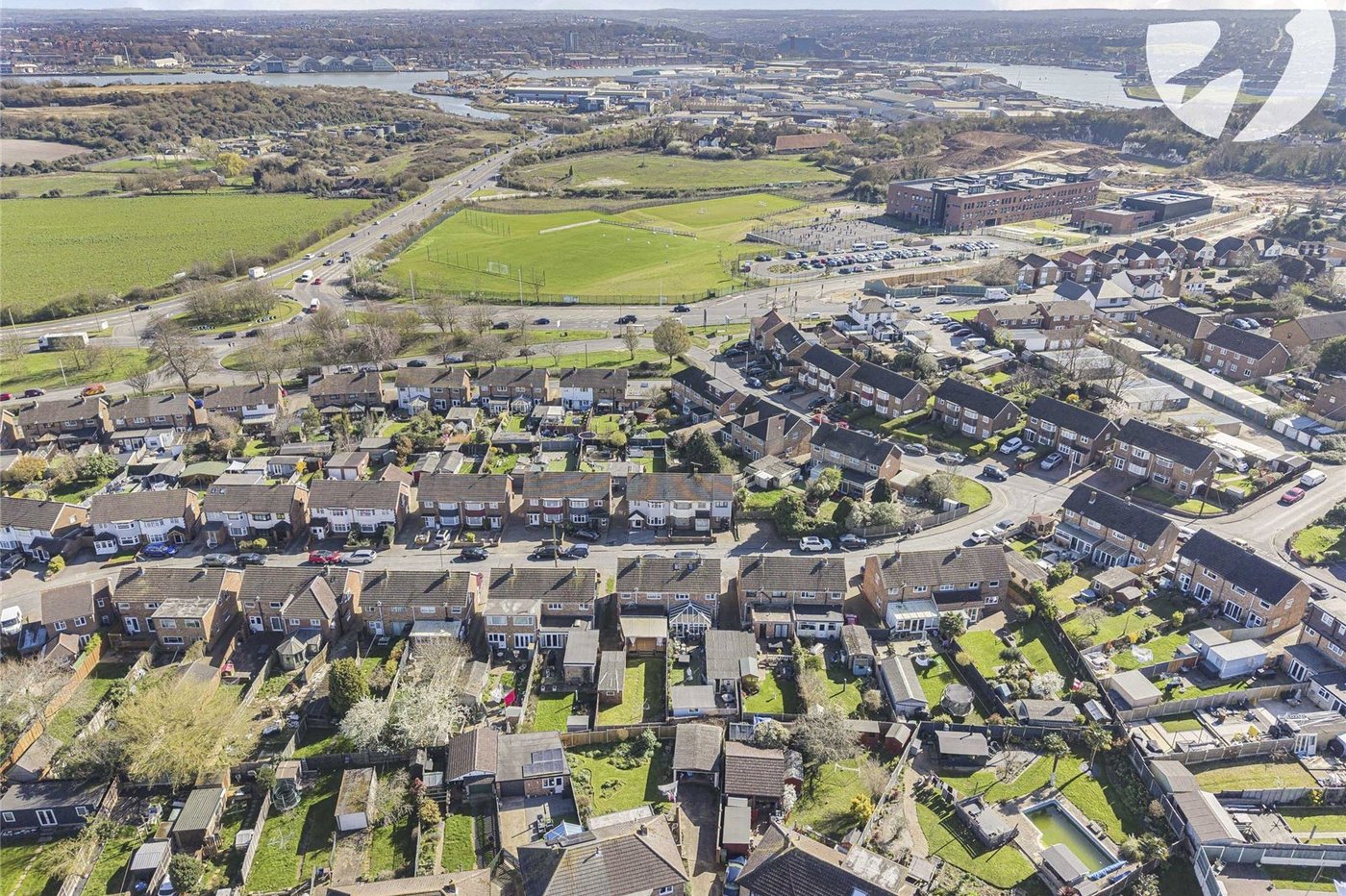 3 bedroom house to rent in Wainscott | Robinson Michael & Jackson