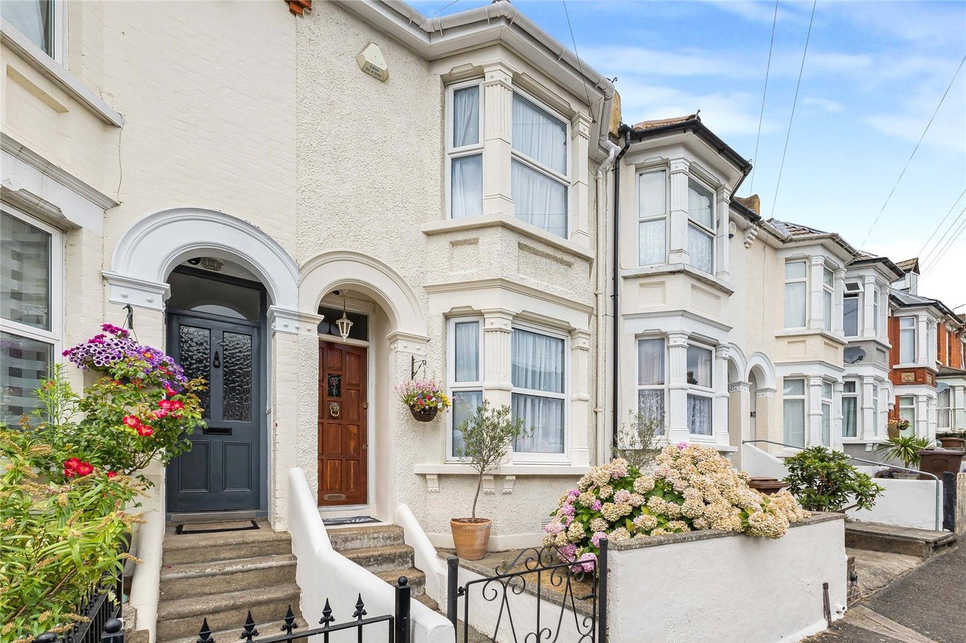 3 bedroom house for sale in Rochester | Robinson Michael & Jackson