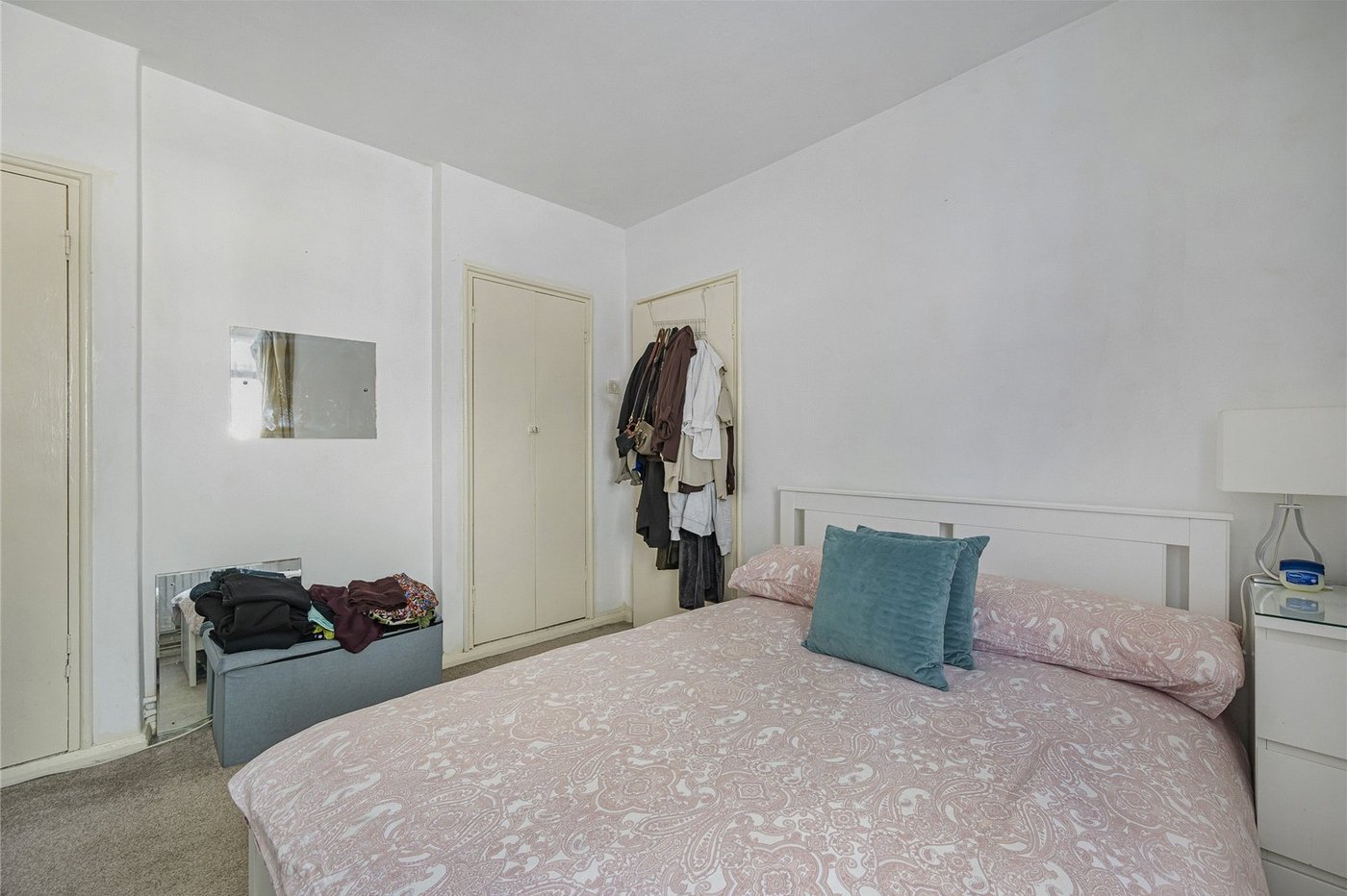 2 bedroom property for sale in Welling | Robinson Jackson