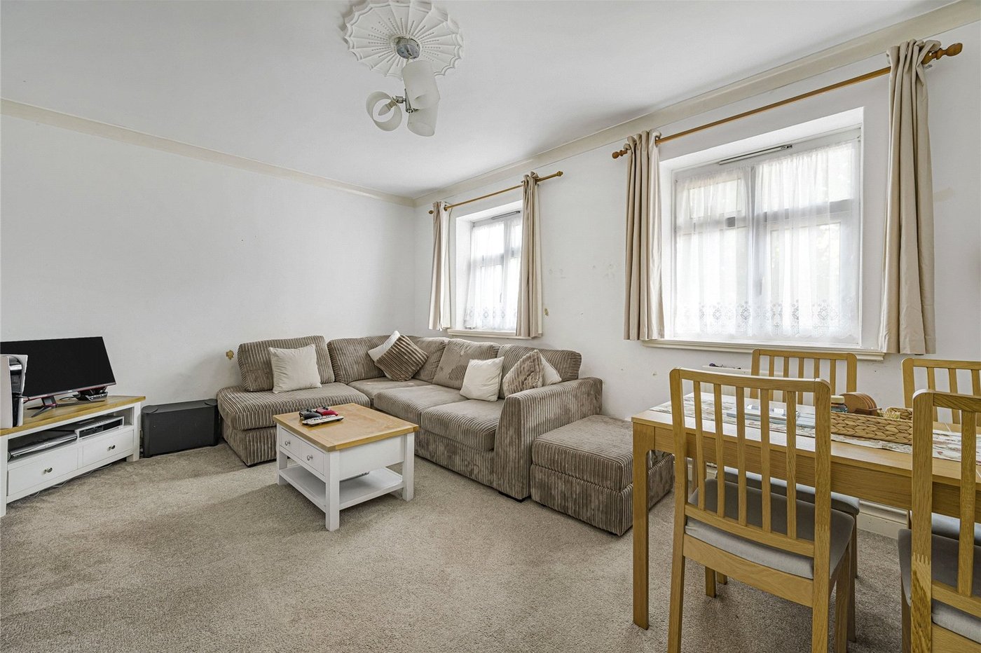 2 bedroom property for sale in Welling | Robinson Jackson