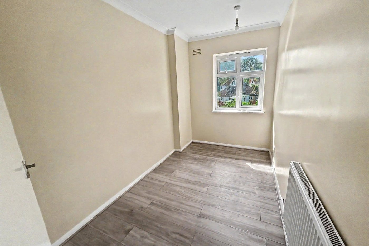 3 bedroom property for sale in Welling | Robinson Jackson
