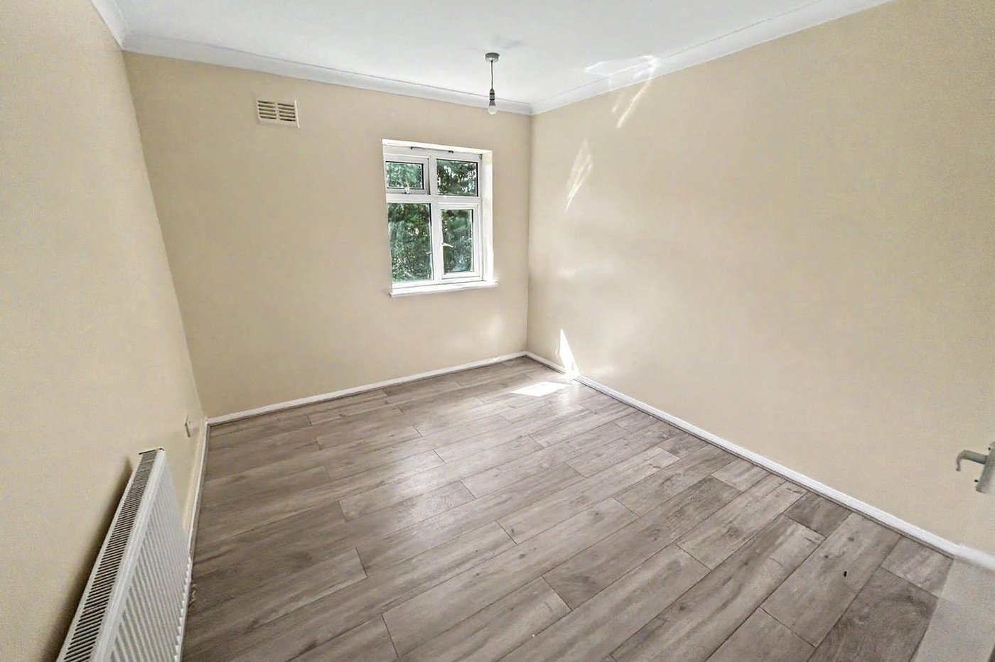 3 bedroom property for sale in Welling | Robinson Jackson
