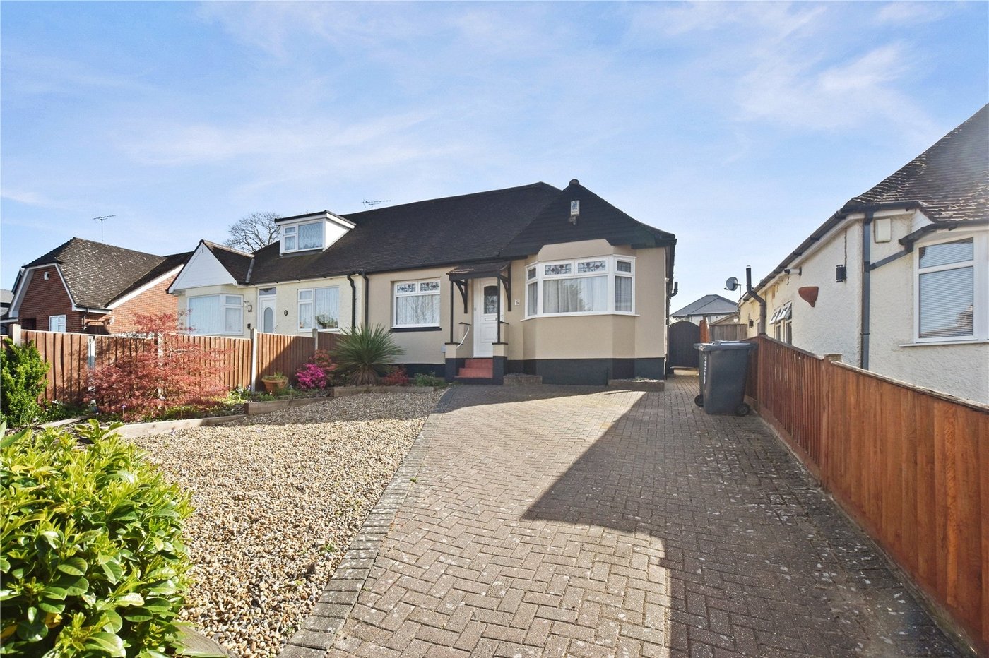 3 bedroom bungalow for sale in Joydens Wood | Robinson Jackson