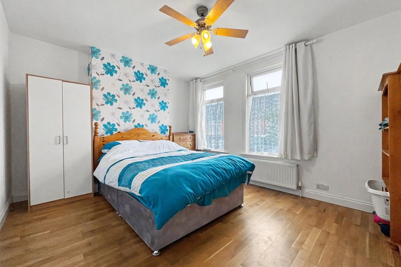 3 bedroom house for sale in Gillingham | Robinson Michael & Jackson