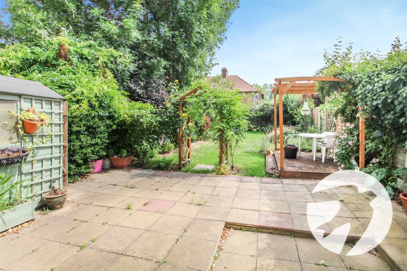 3 bedroom house for sale in London | Robinson Jackson