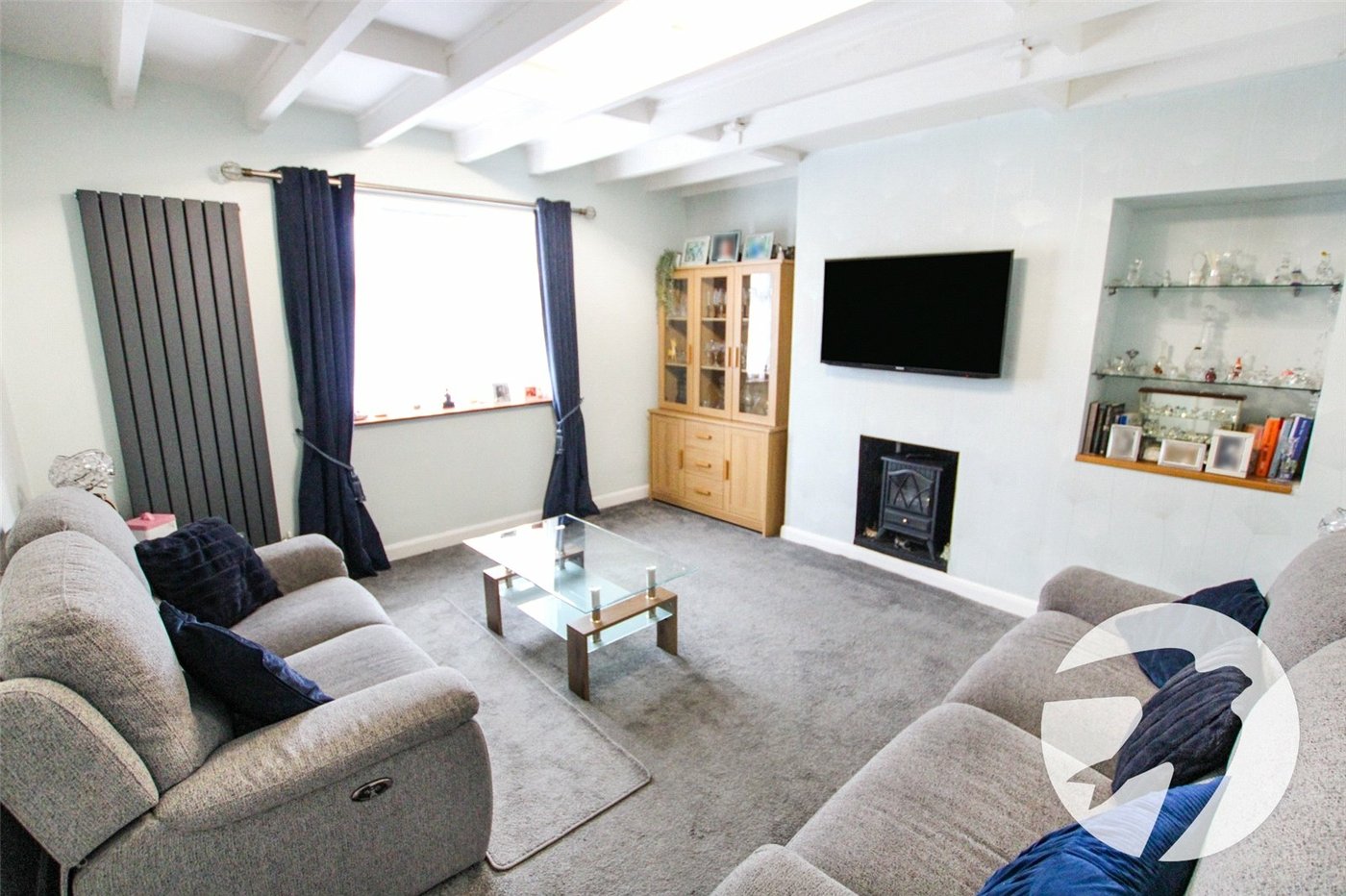 3 bedroom house for sale in London | Robinson Jackson