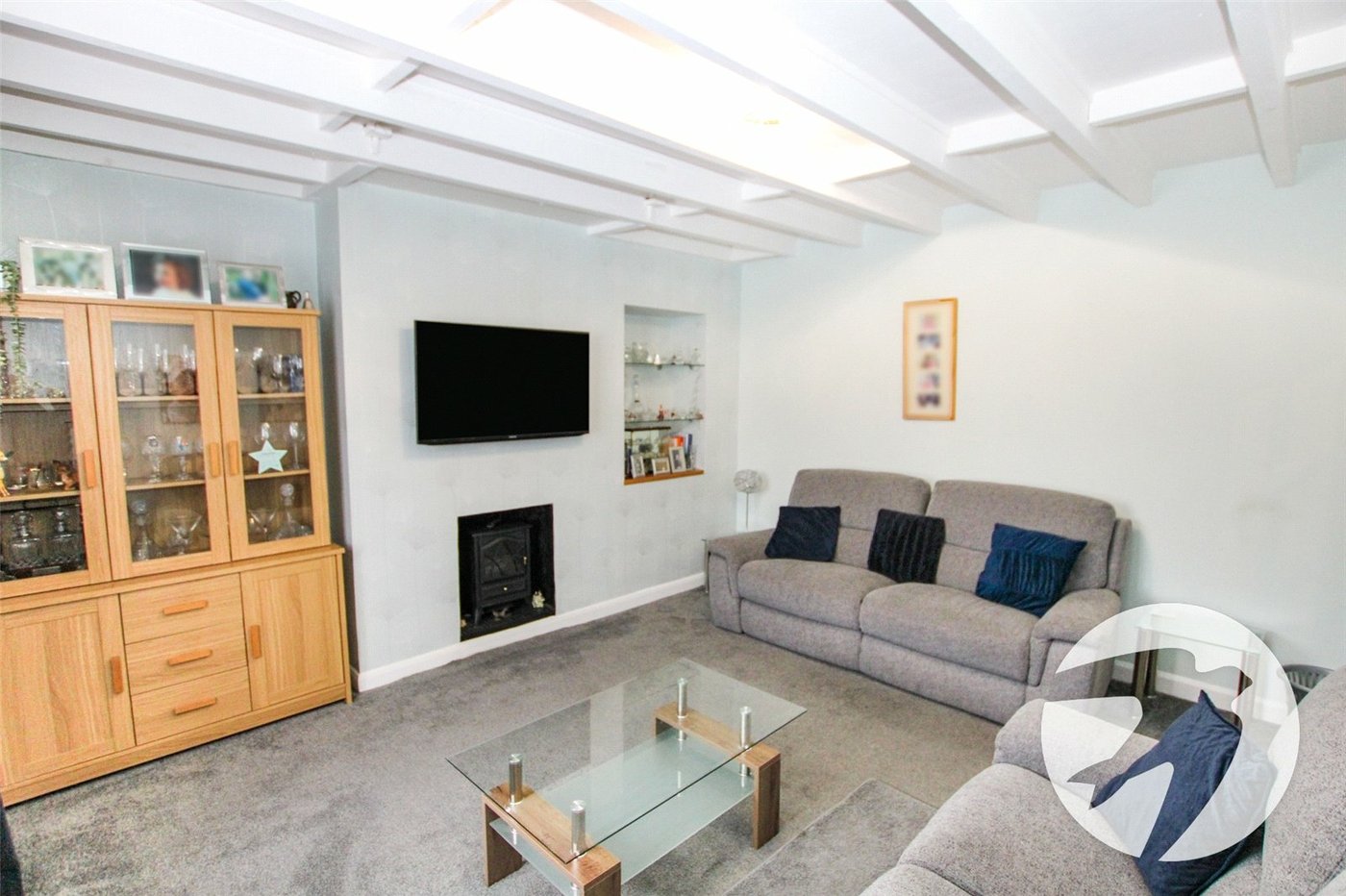 3 bedroom house for sale in London | Robinson Jackson