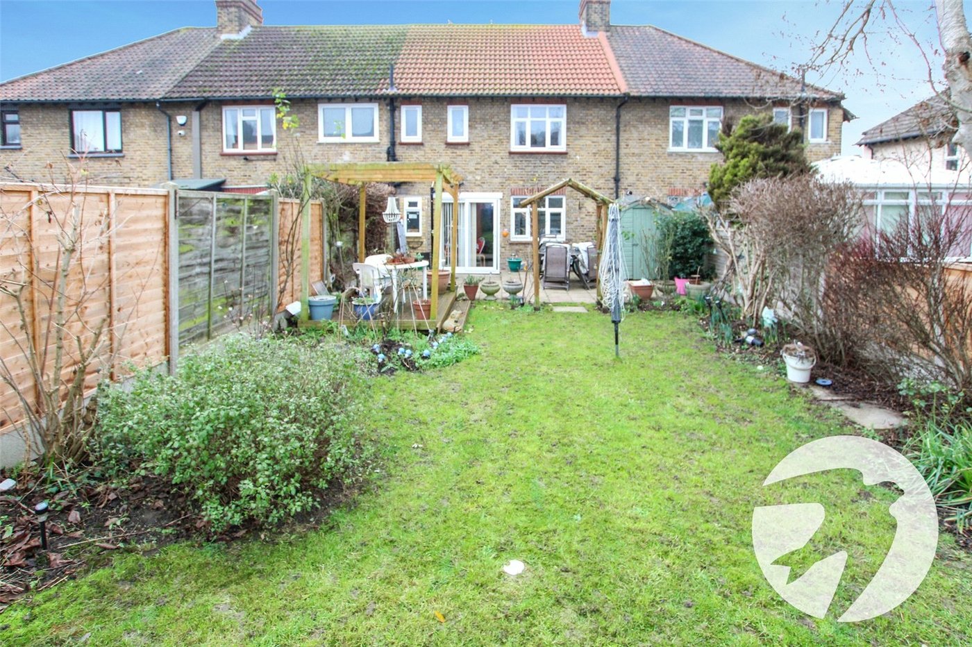 3 bedroom house for sale in London | Robinson Jackson