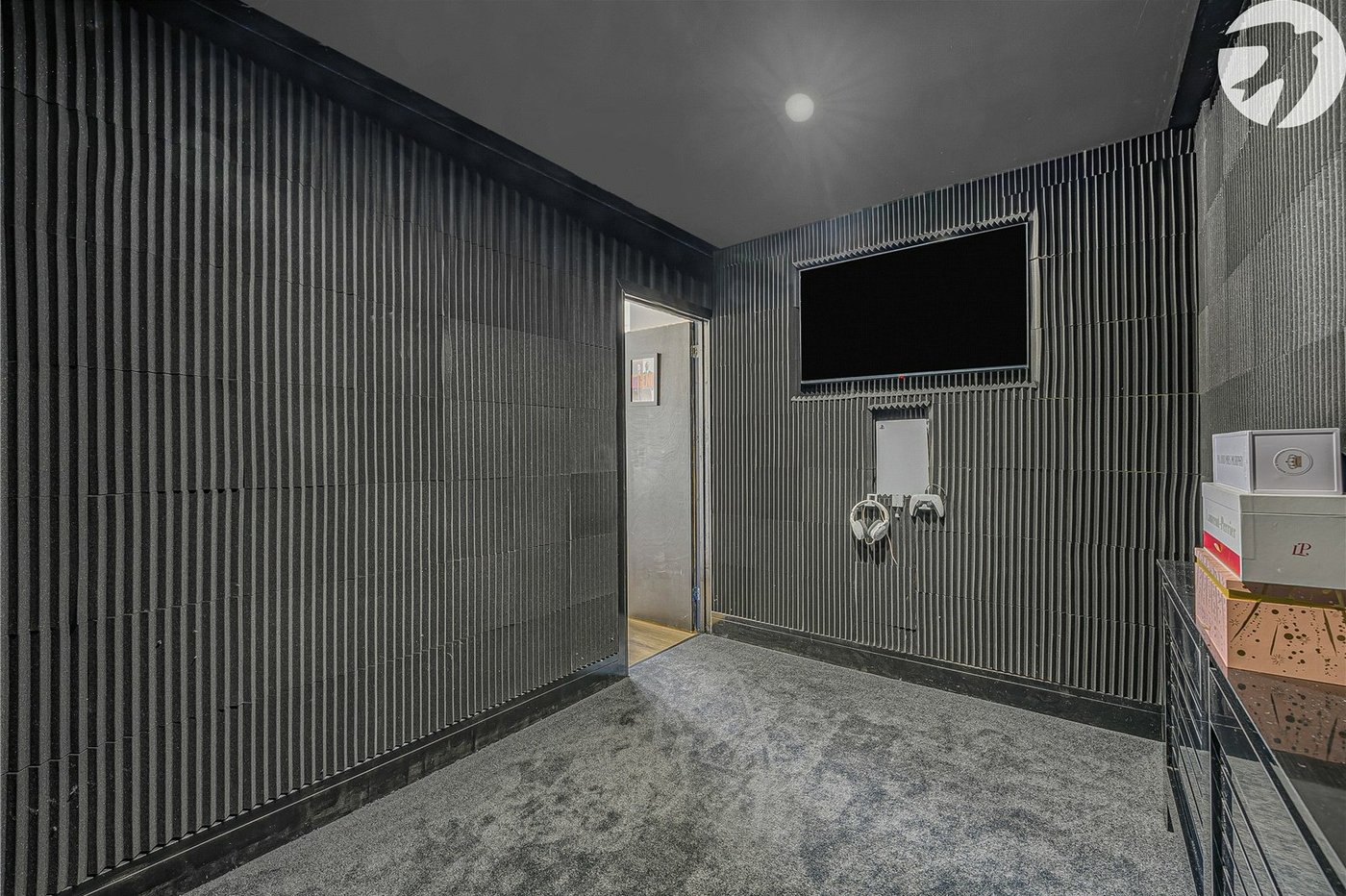 5 bedroom bungalow for sale in Sutton At Hone | Robinson Jackson