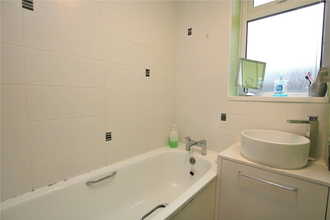 3 bedroom house for sale in London | Robinson Jackson