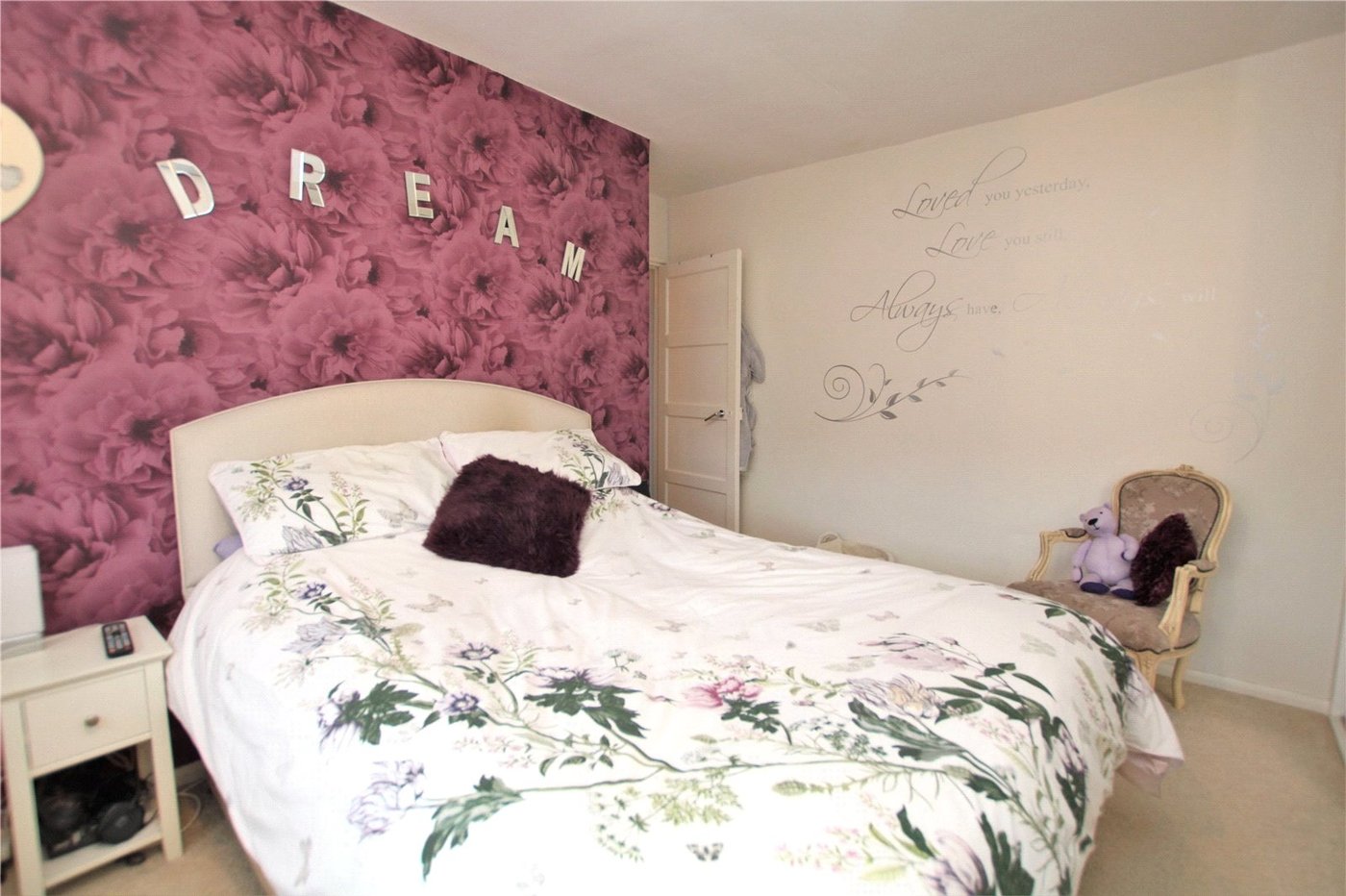 3 bedroom house for sale in London | Robinson Jackson