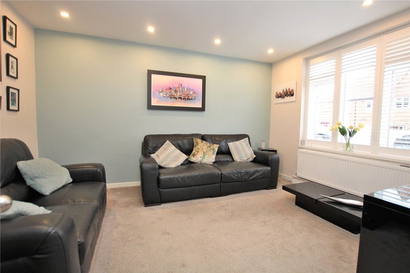 3 bedroom house for sale in London | Robinson Jackson