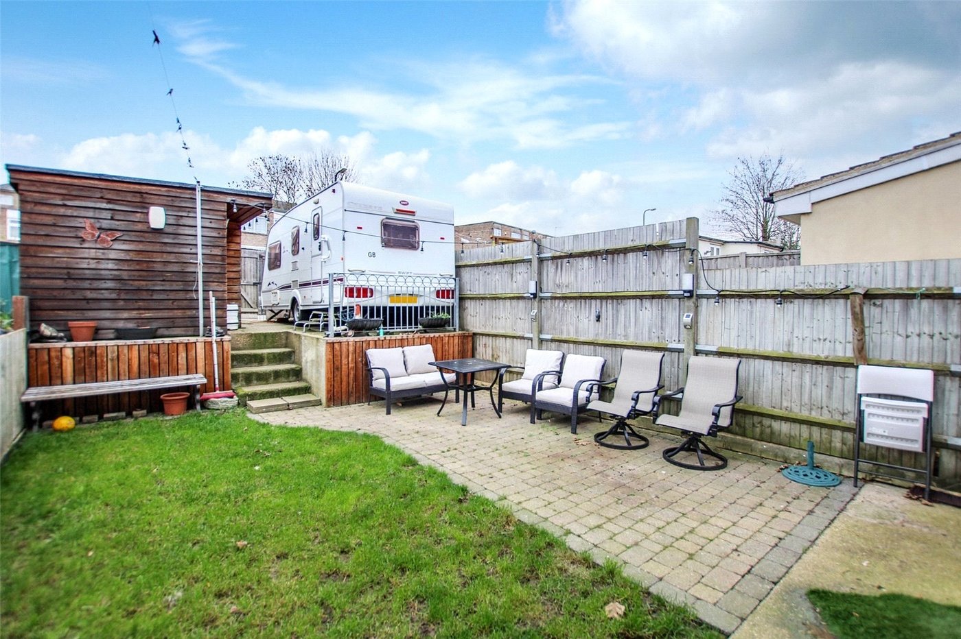 3 bedroom house for sale in London | Robinson Jackson