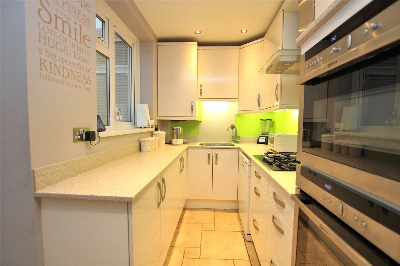 3 bedroom house for sale in London | Robinson Jackson