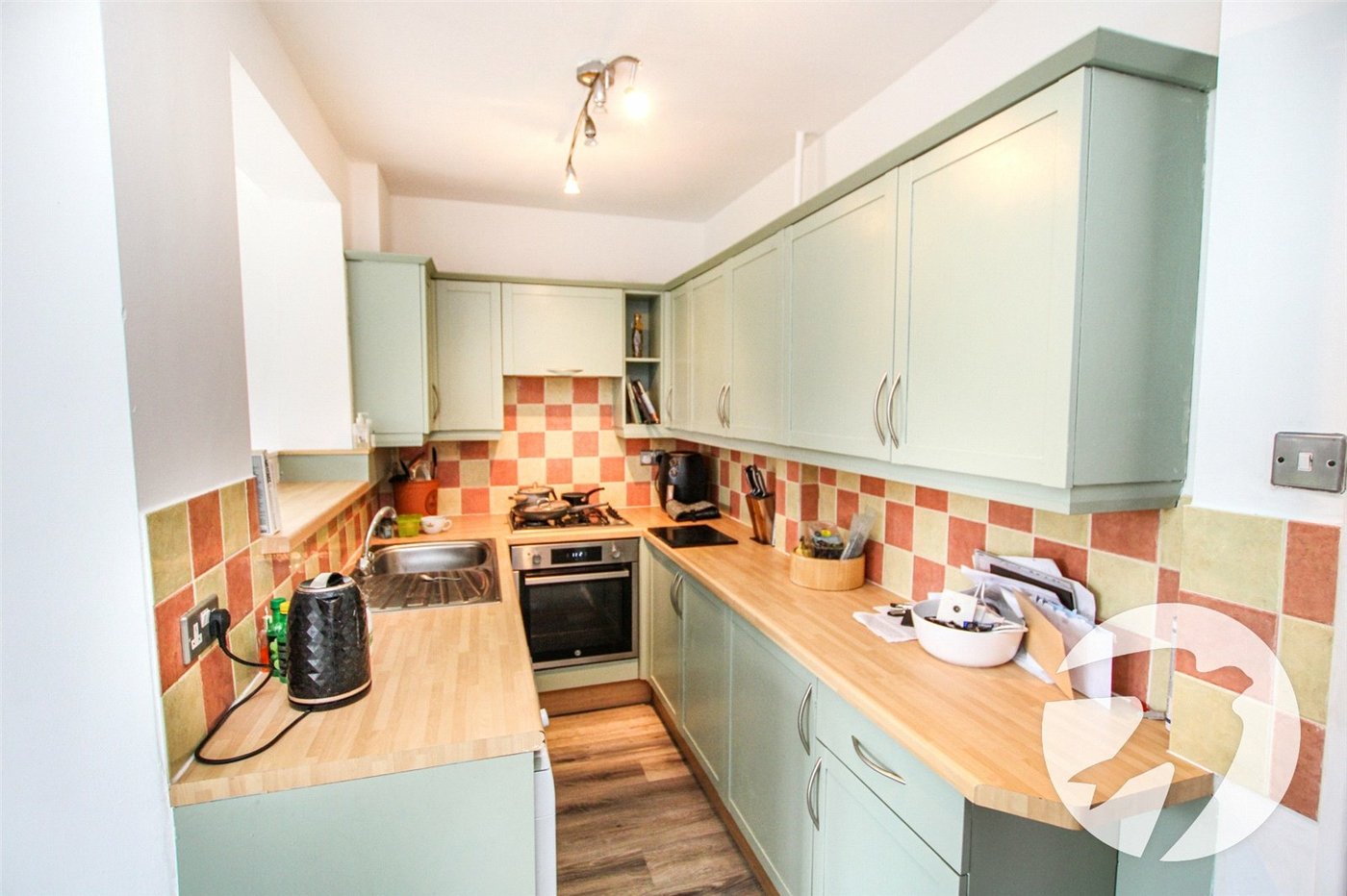 3 bedroom house for sale in London | Robinson Jackson